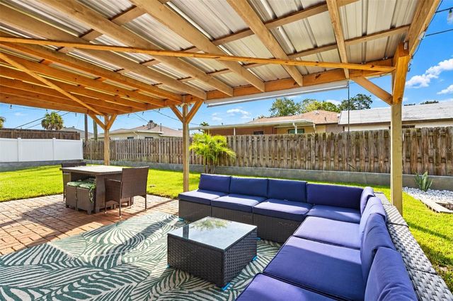 315 AZALEA ROAD, Venice, FL 34293