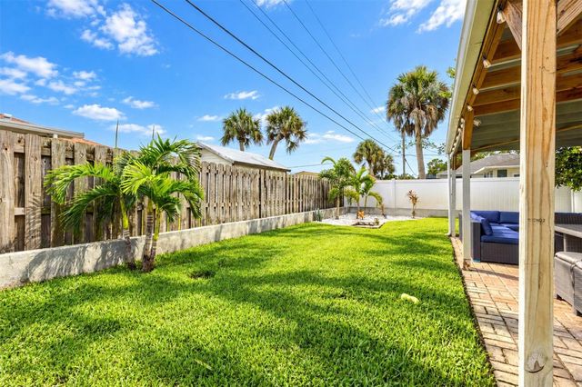 315 AZALEA ROAD, Venice, FL 34293