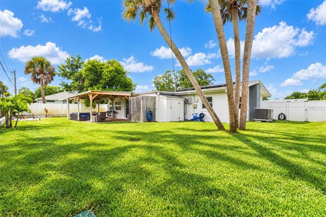 315 AZALEA ROAD, Venice, FL 34293