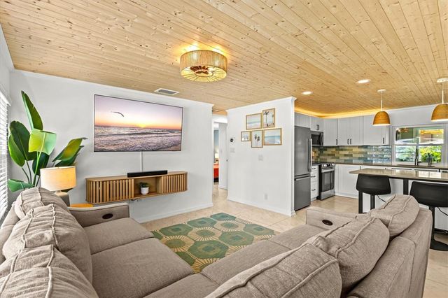 315 AZALEA ROAD, Venice, FL 34293