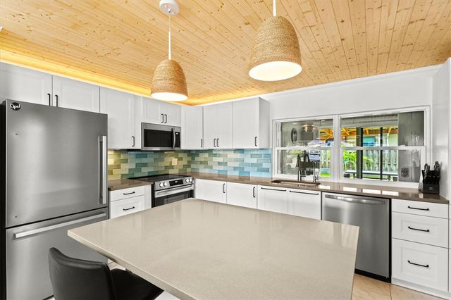 315 AZALEA ROAD, Venice, FL 34293