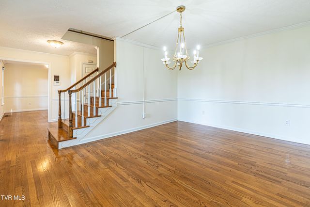 20010 Oakwood Drive, Abingdon, VA 24211