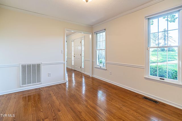 20010 Oakwood Drive, Abingdon, VA 24211
