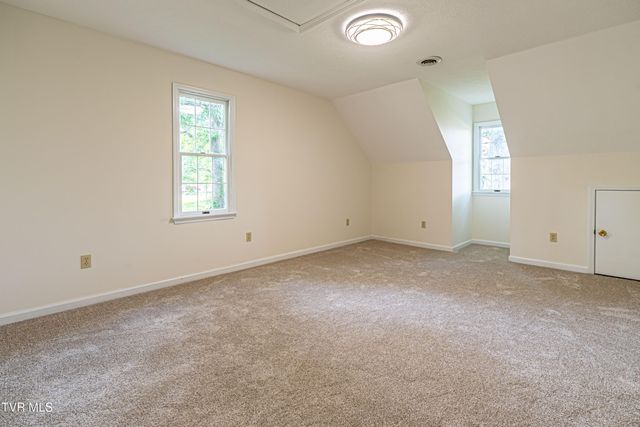 20010 Oakwood Drive, Abingdon, VA 24211