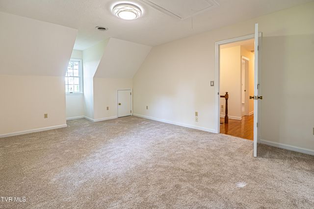 20010 Oakwood Drive, Abingdon, VA 24211