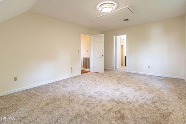 20010 Oakwood Drive, Abingdon, VA 24211