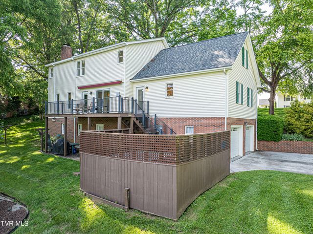 20010 Oakwood Drive, Abingdon, VA 24211
