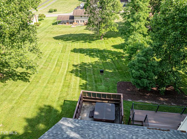 20010 Oakwood Drive, Abingdon, VA 24211