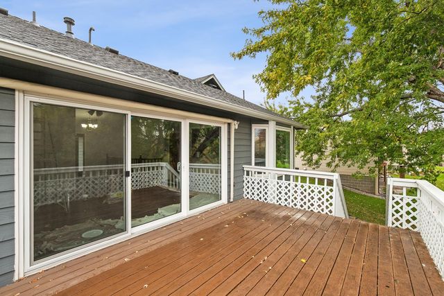 15325 47th Avenue N, Plymouth, MN 55446