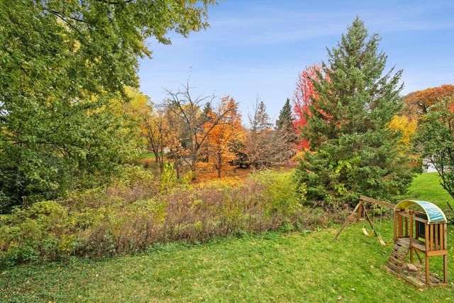 15325 47th Avenue N, Plymouth, MN 55446