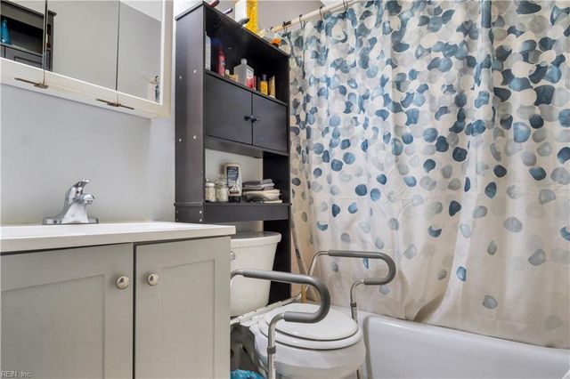 107 Fort Worth ST, Hampton, VA 23669