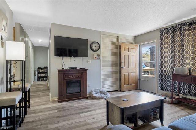 107 Fort Worth ST, Hampton, VA 23669