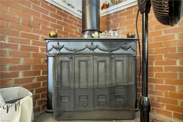 107 Fort Worth ST, Hampton, VA 23669