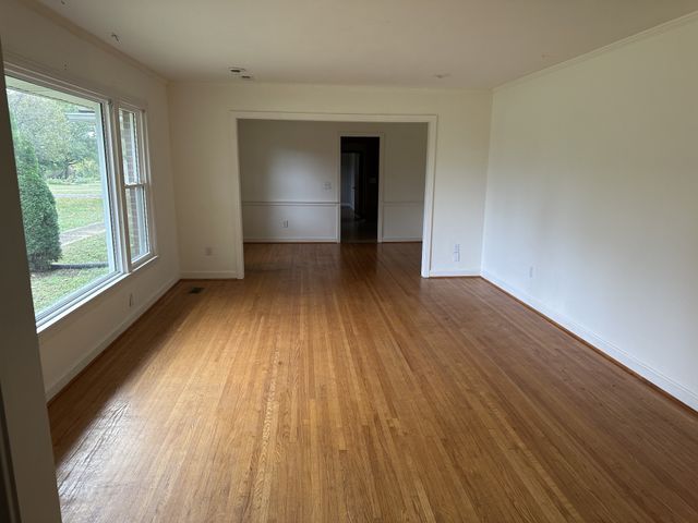 1123 Lipscomb Dr, Nashville, TN 37204