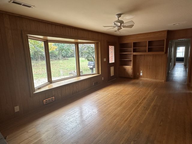 1123 Lipscomb Dr, Nashville, TN 37204