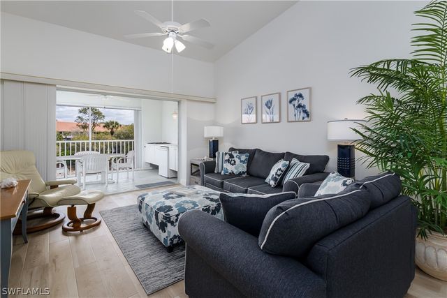 6760 Beach Resort DR 2, Naples, FL 34114