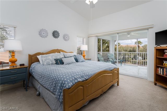 6760 Beach Resort DR 2, Naples, FL 34114