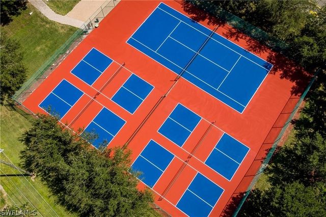 6760 Beach Resort DR 2, Naples, FL 34114