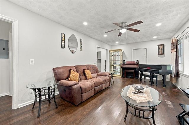 169 Herbert Drive SE, Marietta, GA 30067