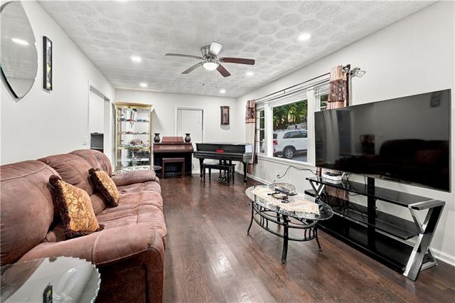 169 Herbert Drive SE, Marietta, GA 30067