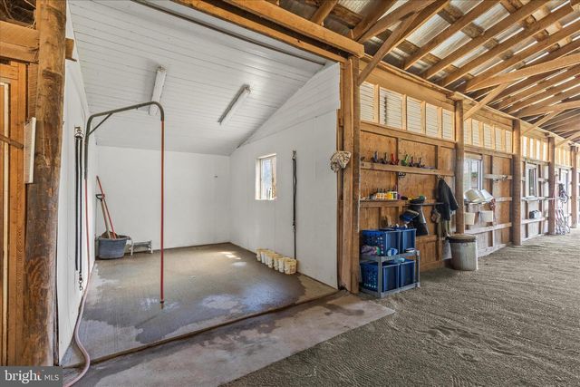 20 RED BRIDGE RD, Gettysburg, PA 17325