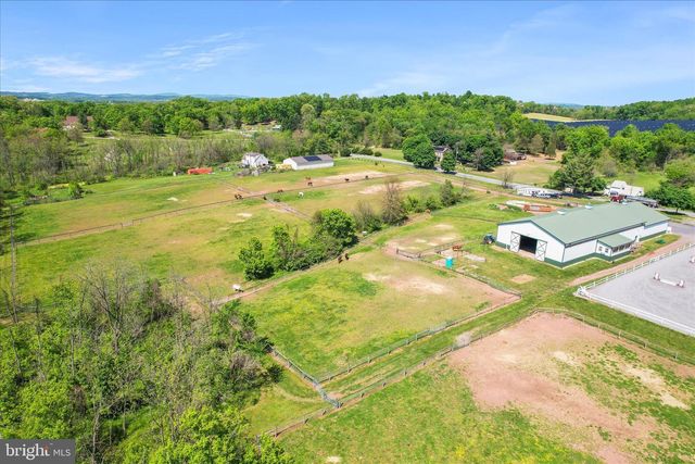20 RED BRIDGE RD, Gettysburg, PA 17325
