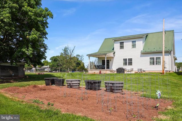 20 RED BRIDGE RD, Gettysburg, PA 17325