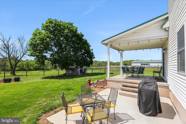 20 RED BRIDGE RD, Gettysburg, PA 17325