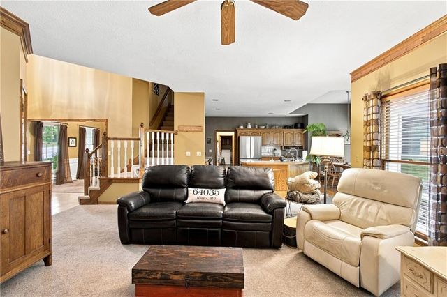 7907 NW 76th Terrace, Kansas City, MO 64152