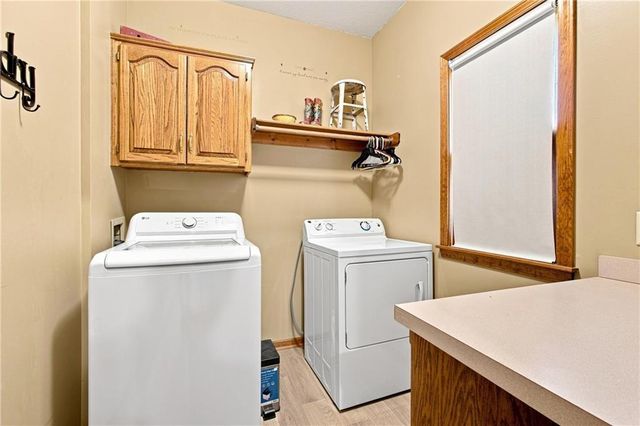 7907 NW 76th Terrace, Kansas City, MO 64152