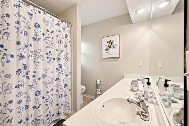 7907 NW 76th Terrace, Kansas City, MO 64152