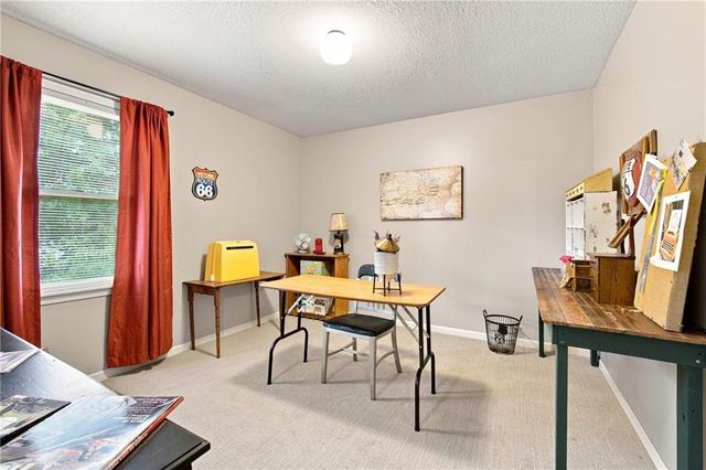 7907 NW 76th Terrace, Kansas City, MO 64152