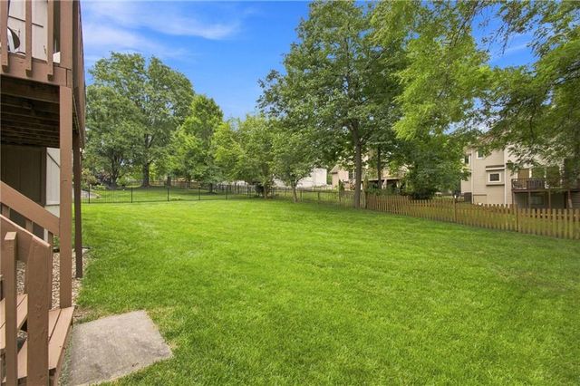 7907 NW 76th Terrace, Kansas City, MO 64152