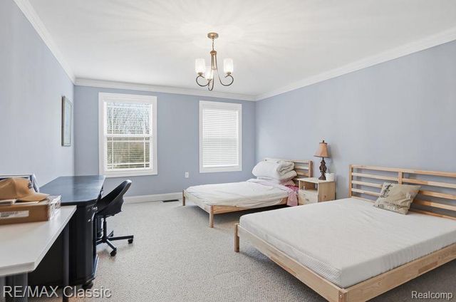 9027 Salem Farms Drive, South Lyon, MI 48178