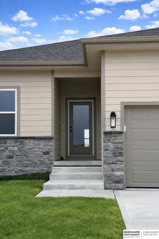 5117 S 198 Avenue, Omaha, NE 68135