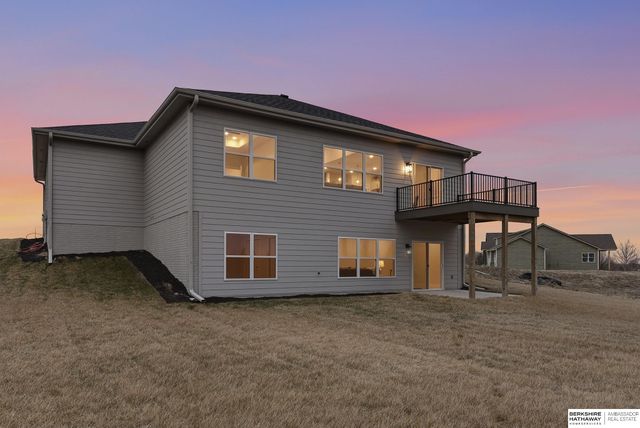 5117 S 198 Avenue, Omaha, NE 68135