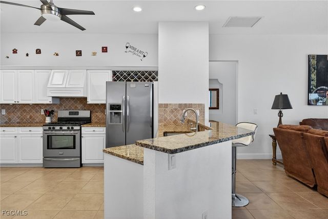 3815 Surfside BLVD, Cape Coral, FL 33914