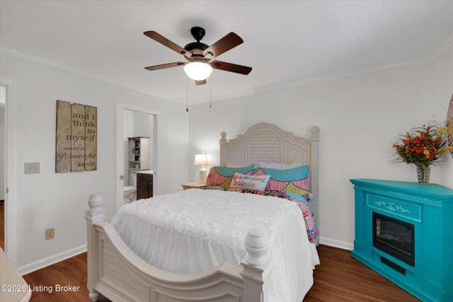 10111 Spruce Grove Dr, Jeffersontown, KY 40299