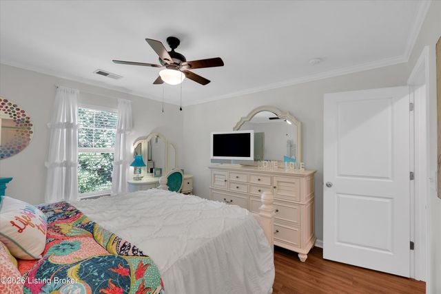 10111 Spruce Grove Dr, Jeffersontown, KY 40299