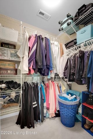 10111 Spruce Grove Dr, Jeffersontown, KY 40299