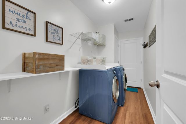 10111 Spruce Grove Dr, Jeffersontown, KY 40299