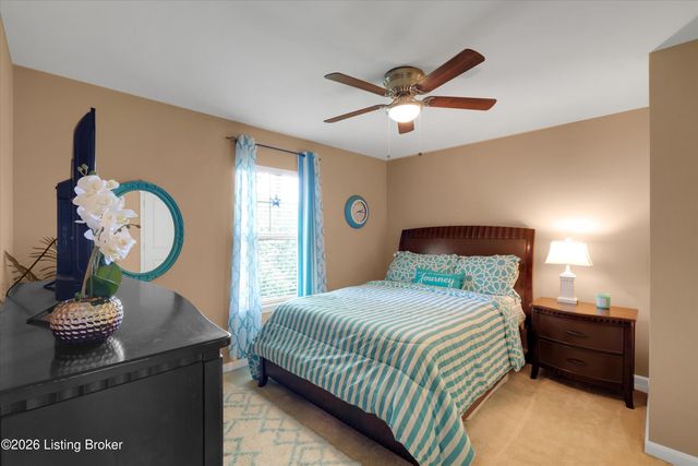 10111 Spruce Grove Dr, Jeffersontown, KY 40299
