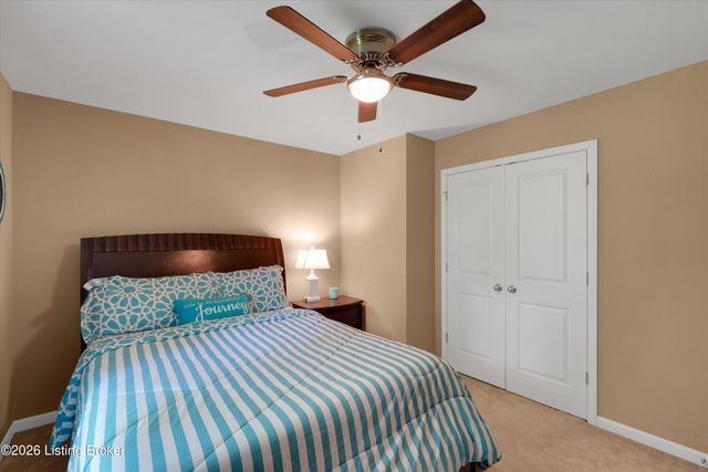 10111 Spruce Grove Dr, Jeffersontown, KY 40299