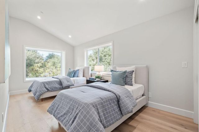 38 Bishop Lane, Menlo Park, CA 94025