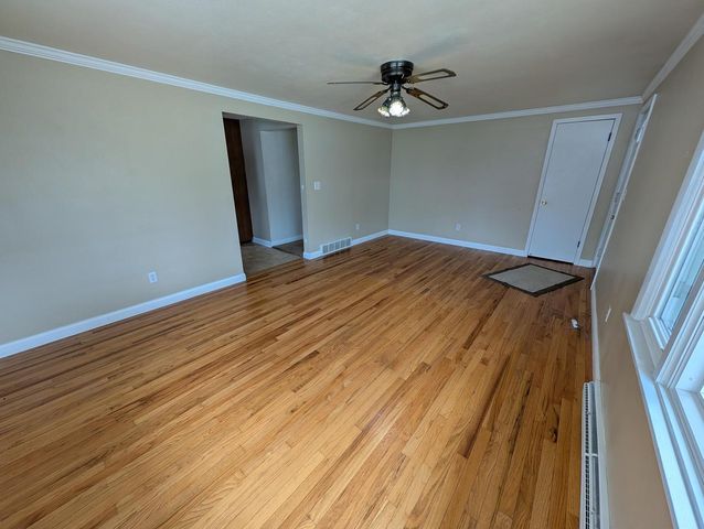 421 N Lincoln STREET, Elkhorn, WI 53121