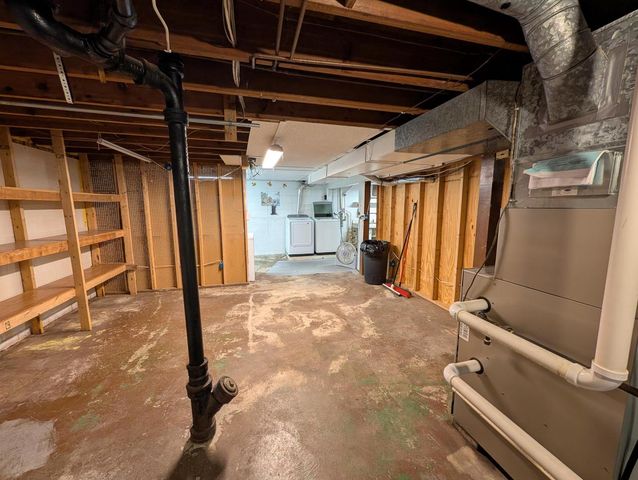 421 N Lincoln STREET, Elkhorn, WI 53121