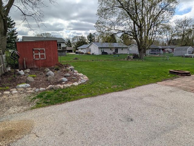 421 N Lincoln STREET, Elkhorn, WI 53121