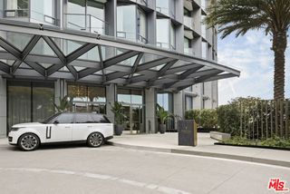 211 W Elm Court 9E, Los Angeles, CA 90067