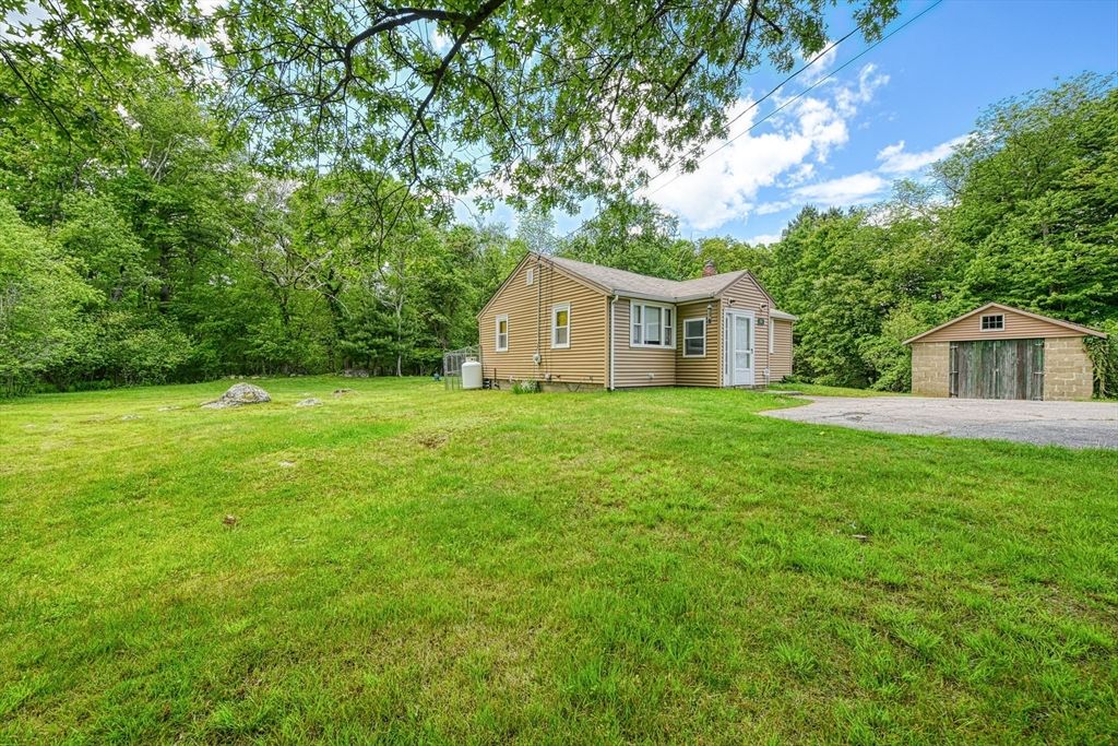 502 South St, Holbrook, MA 02343