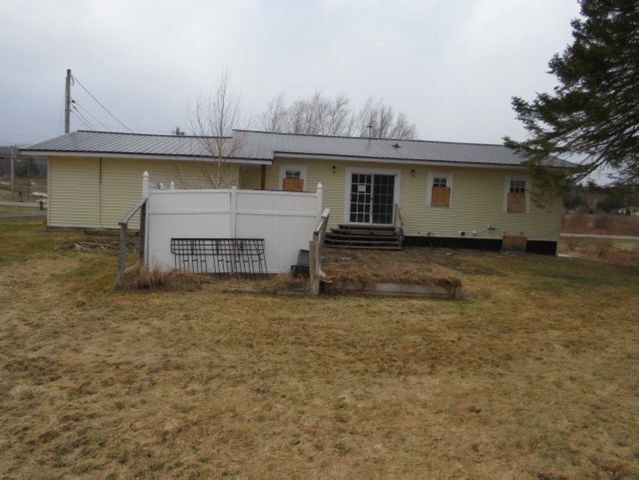 7021 Vermont Route 100, Troy, VT 05868